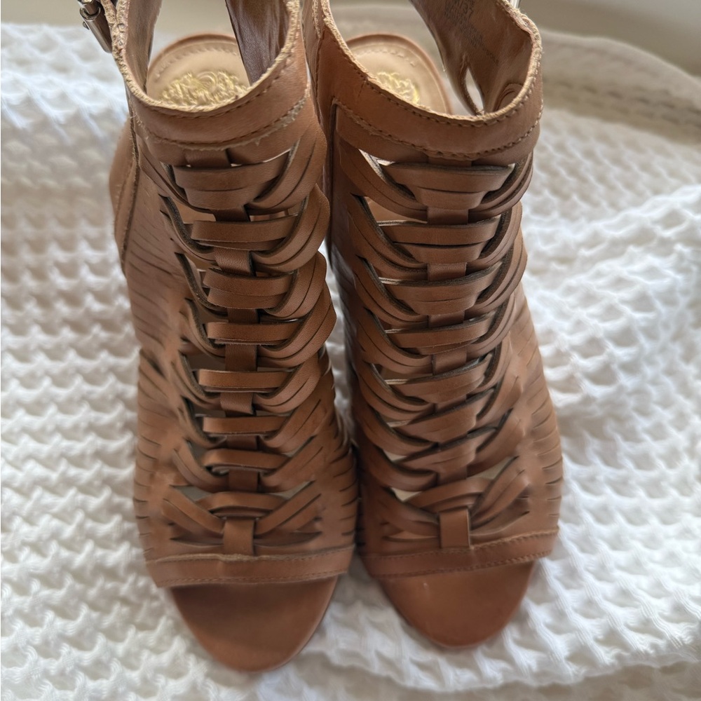 Vince Camuto Tan Leather Ankle Booties size 7 - Picture 3 of 7